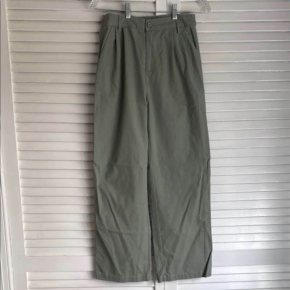 Women’s Green Pants
